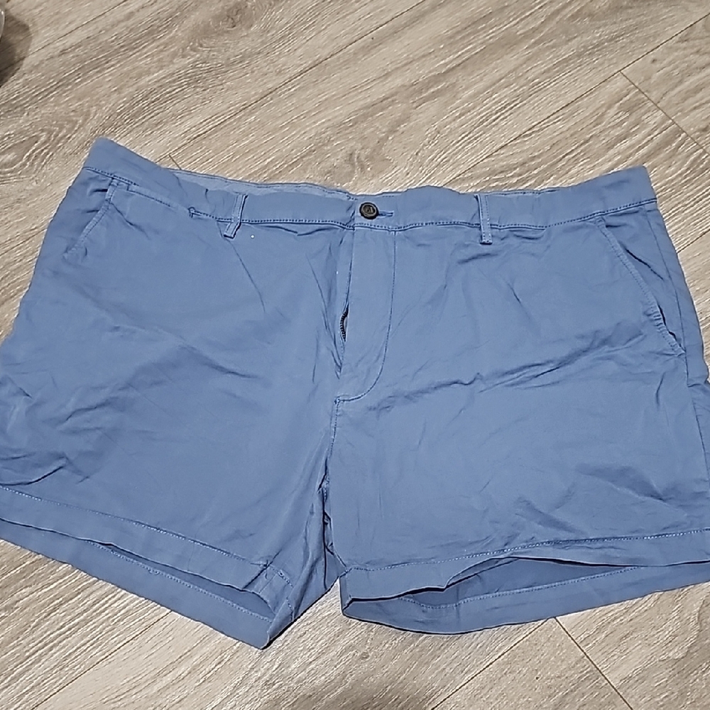 Good threads shorts size 42  #455